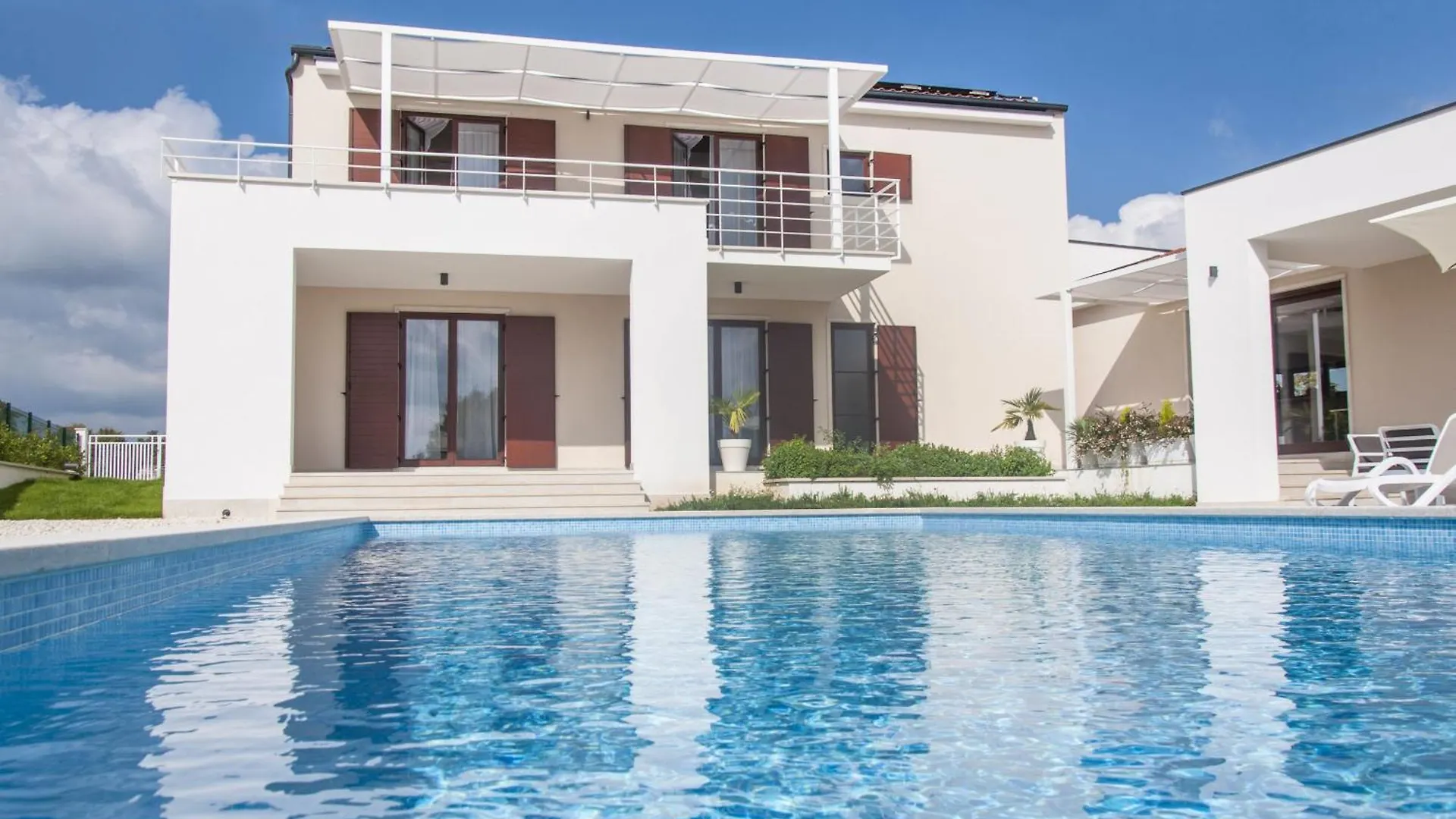 Villa Dora In Central Istria Kids Friendly With Private Pool And Playground For 10 Persons Svetvinčenat كرواتيا