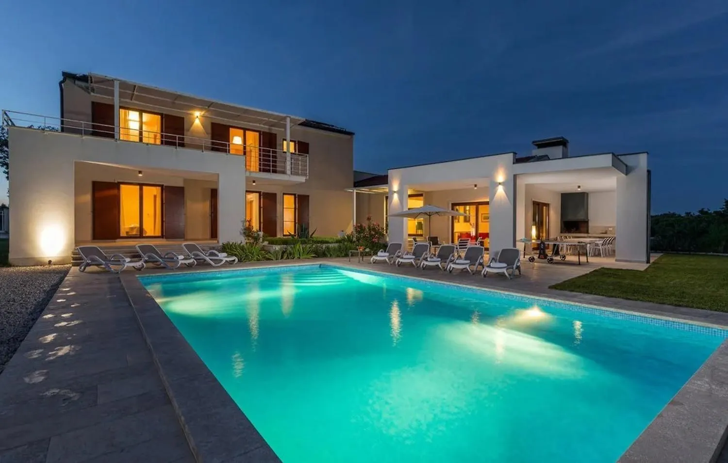 Villa Dora In Central Istria Kids Friendly With Private Pool And Playground For 10 Persons Svetvinčenat
